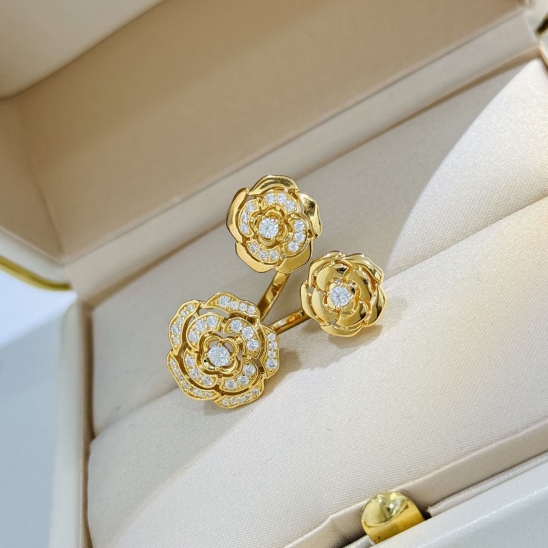 Ch*el rings